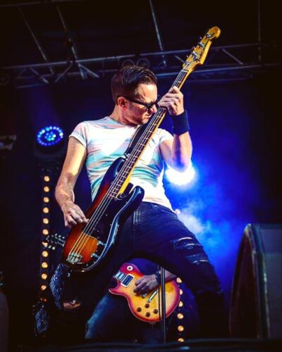 Henrik Bonde Hanfgarn, Bass player, Basses in Strange Places