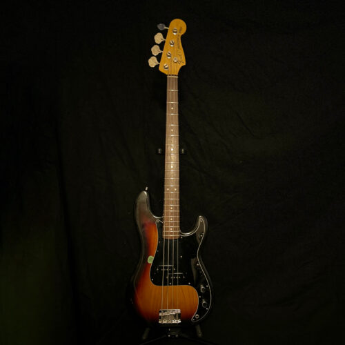 Fender '70 reissue Precision Bass PB70 MIJ, 3-Color Sunburst fender-70s-reissue-precision-bass-pb70-mij_3colorsunburst_1