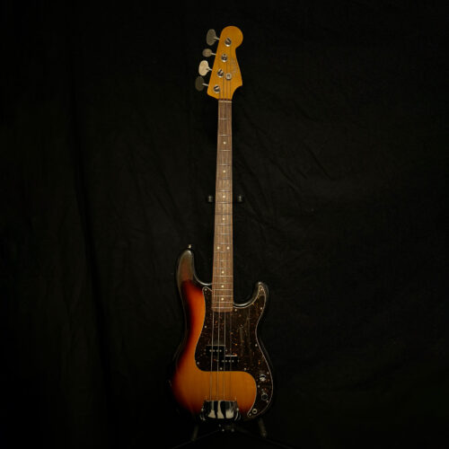 fender-hama-okamoto-precision-bass_3-colorsunburst_1
