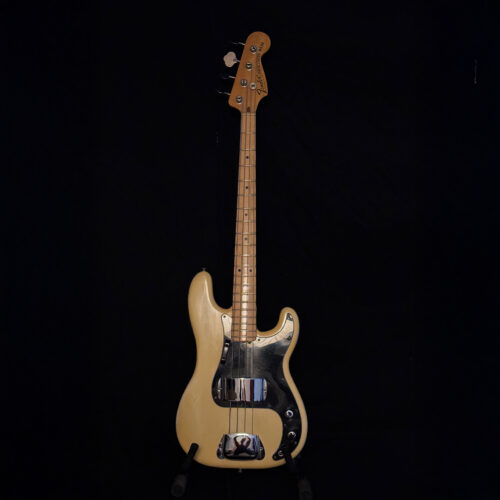 1975 Fender Precision Bass, Olympic White 1975_Fender-Precision-Bass-OlympicWhite_1